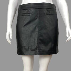 RW&Co short faux leather skirt